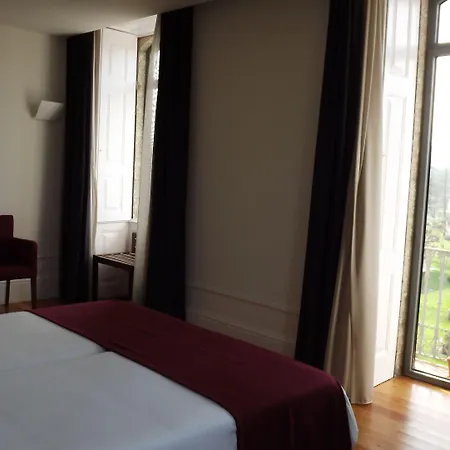 Quinta Da Cruz & מלון 4*