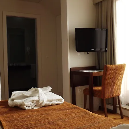 Quinta Da Cruz & Hotell 4*