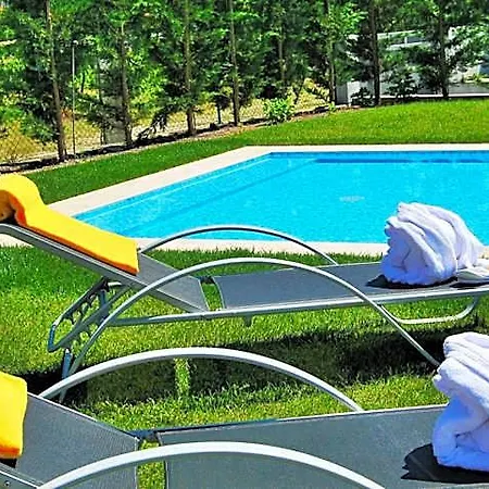 Quinta Da Cruz & 4*